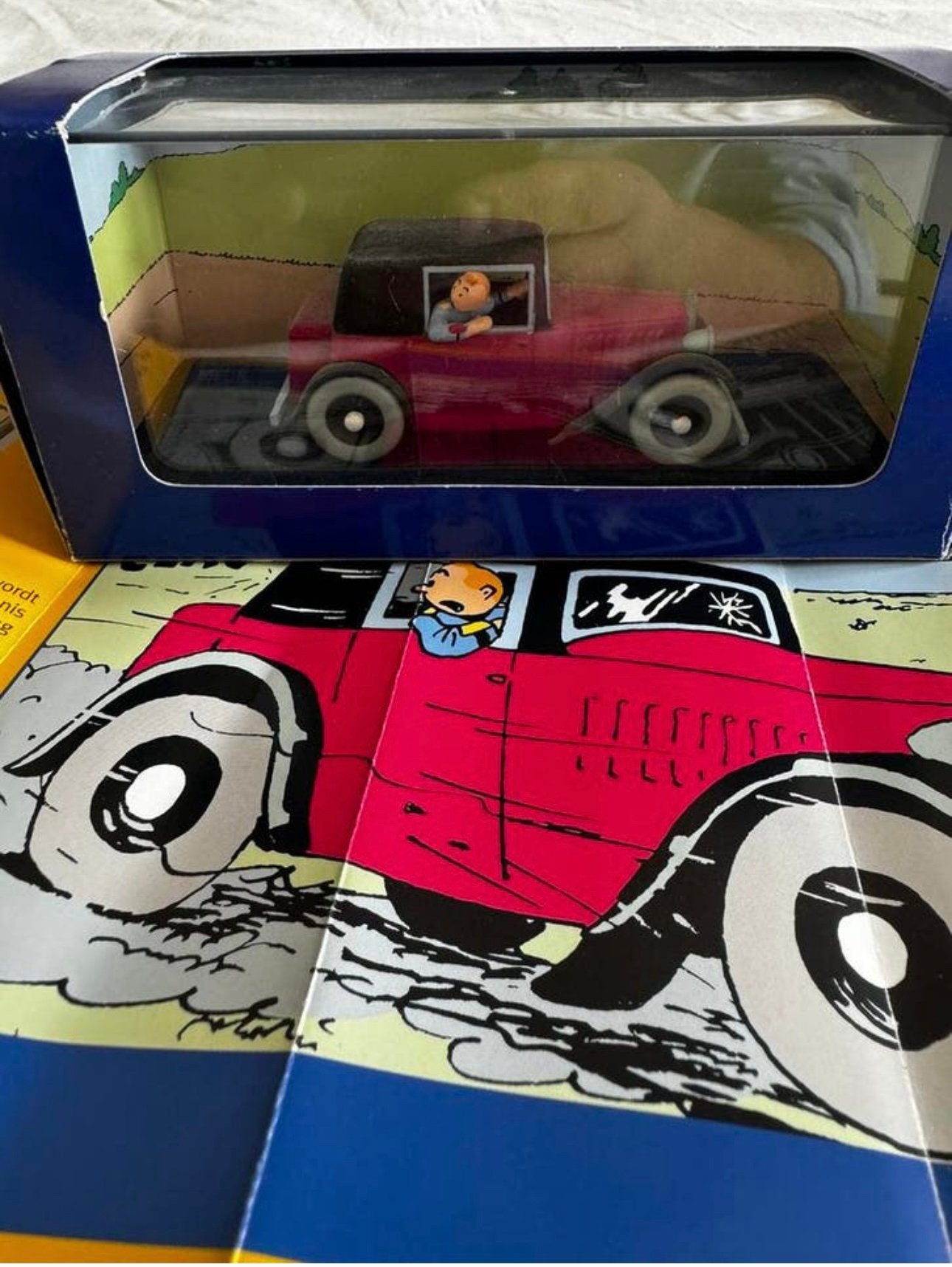 Kuifje auto 1:43 de spider coupe uit t gebroken oor, Verzamelen, Stripfiguren, Ophalen of Verzenden, Kuifje, Zo goed als nieuw