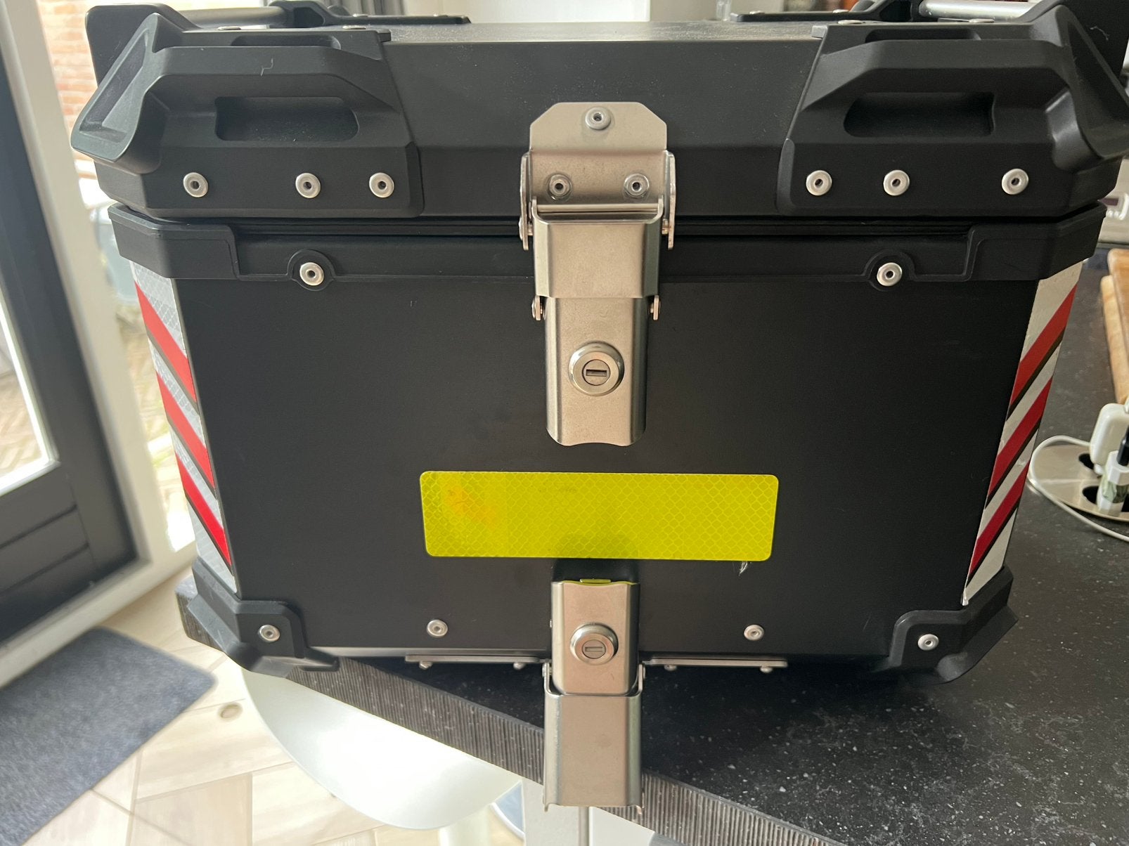 Aluminium motor topkoffer  45/55L ,gevoerd +slot & sleutel, Ophalen of Verzenden, Zo goed als nieuw