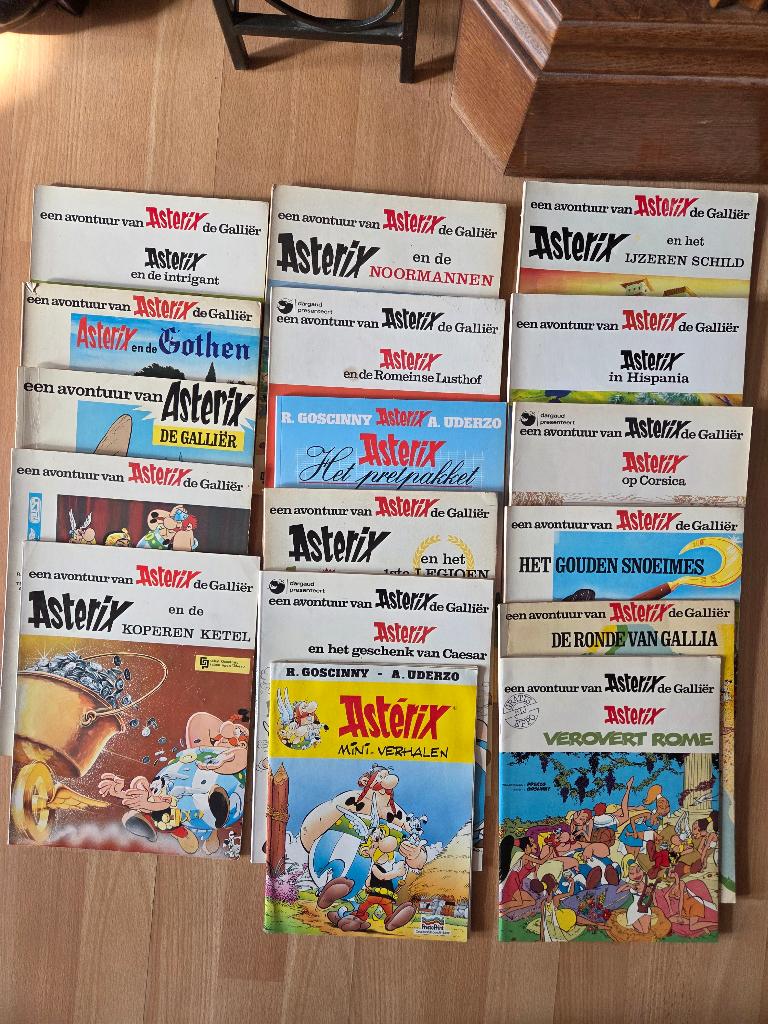 Asterix de Galliër , verschillende titels, Boeken, Stripboeken, Gelezen, Meerdere stripboeken, Ophalen of Verzenden