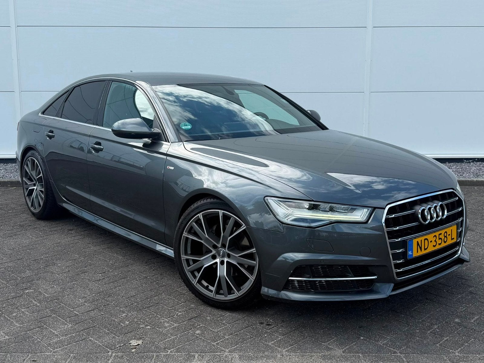 Audi A6 2.0 TDI 140KW Ultra S-tronic 2017 Grijs, 23 km/l, Origineel Nederlands, Diesel, Particulier