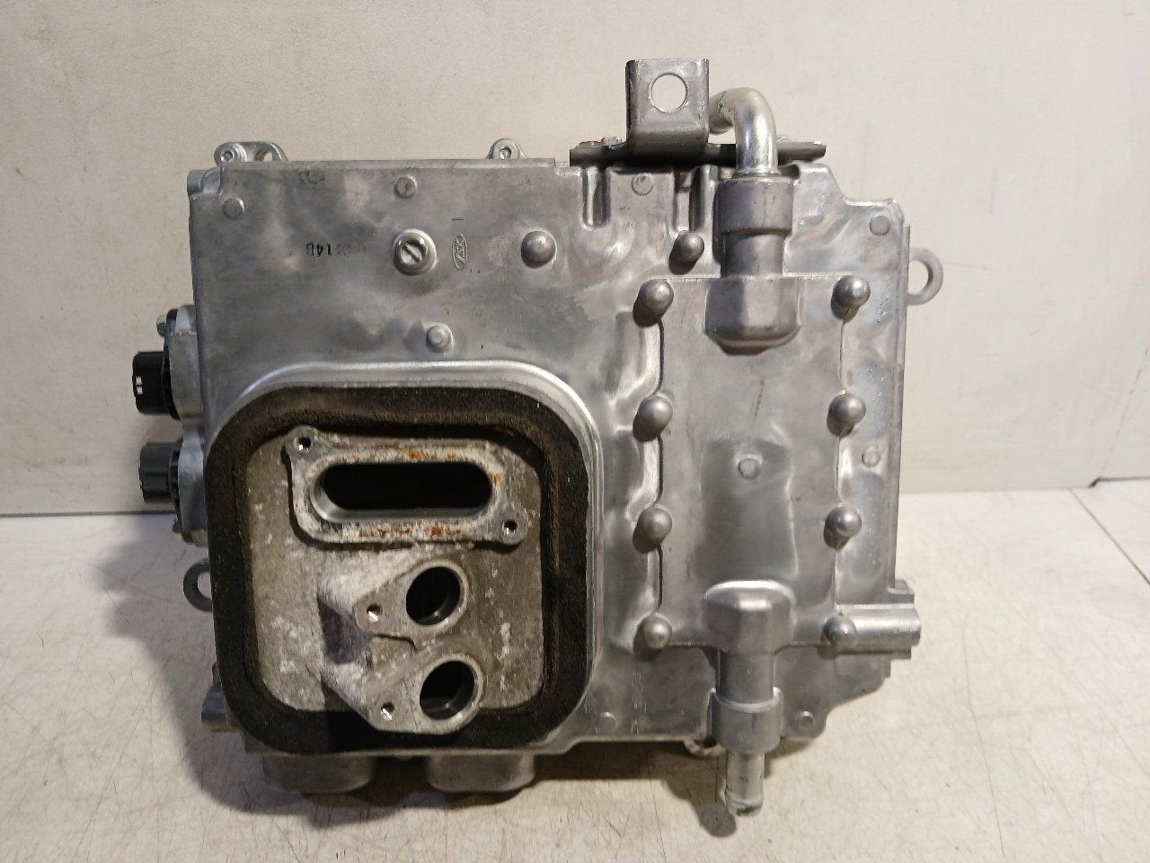 Converter Mitsubishi Outlander, Onderdelen@venauto.nl, Van der Ven Autorecycling B.V., Gebruikt, Ettenseweg 76, 4706 PB Roosendaal, The Netherlands
