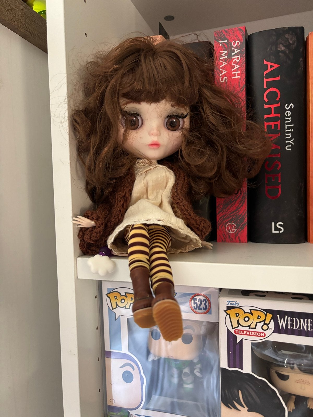 Blythe pop met bruin haar en gebreide kleding, Ophalen of Verzenden, Zo goed als nieuw, Overige typen