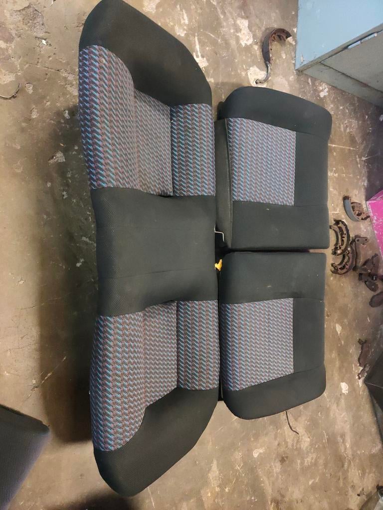 Achterbank interieur rood leer Toyota celica T20 1.8 7afe, Ophalen of Verzenden, Toyota