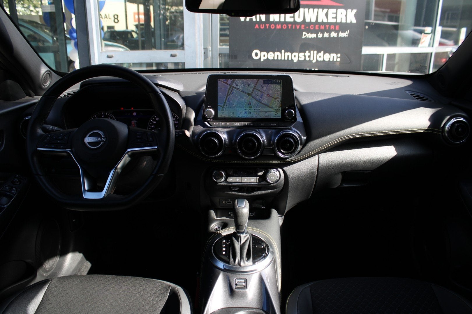 Foto 5 van NISSAN Juke 1.0 DIG-T 114pk Kiiro | Keyless | CruiseControl