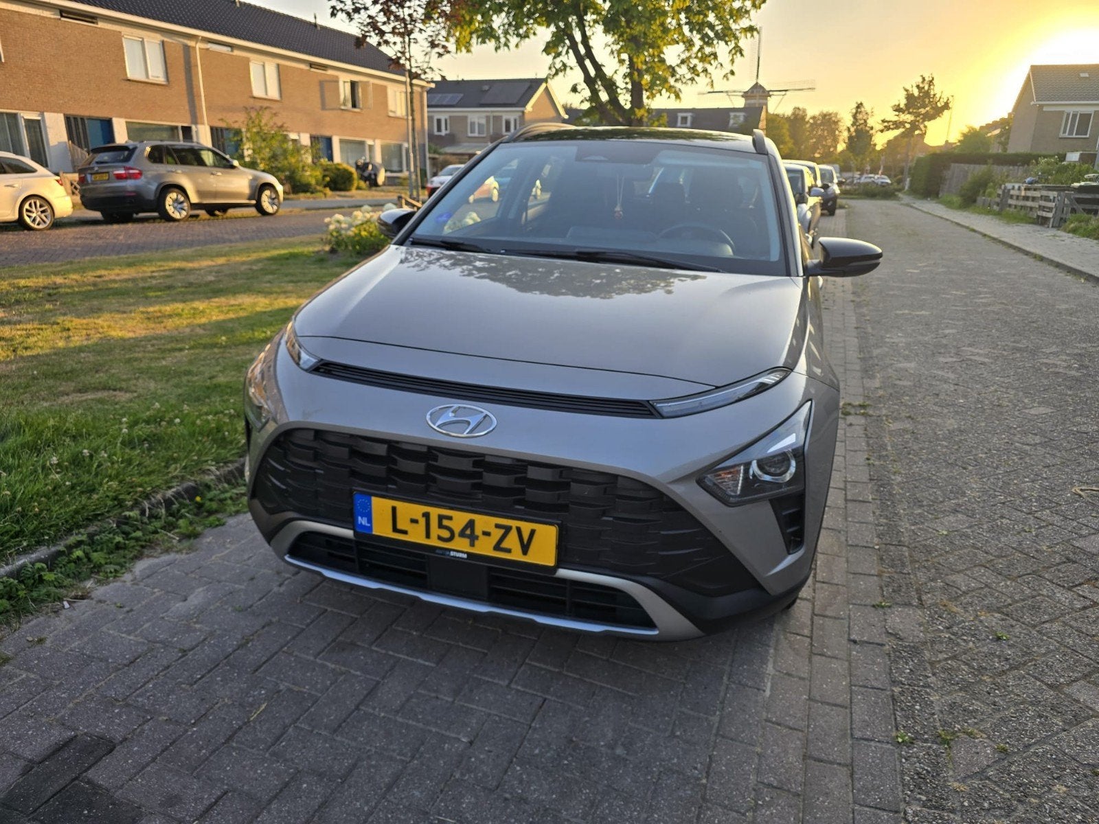 Hyundai Bayon 1.0 T-gdi 48V 100PK 7DCT 2021 Grijs, Auto's, 450 kg, 1095 kg, Origineel Nederlands, 19 km/l