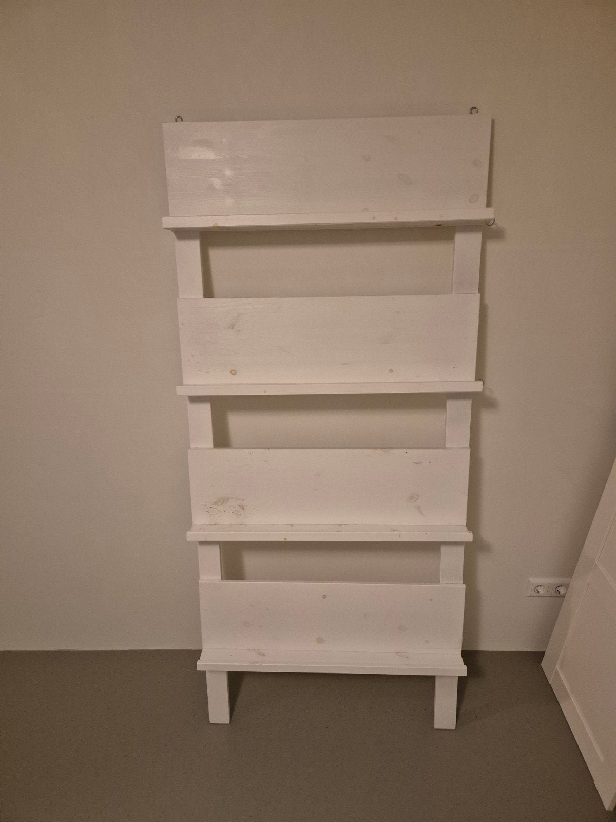 Wandrek / boekenrek wit, Ophalen, Gebruikt