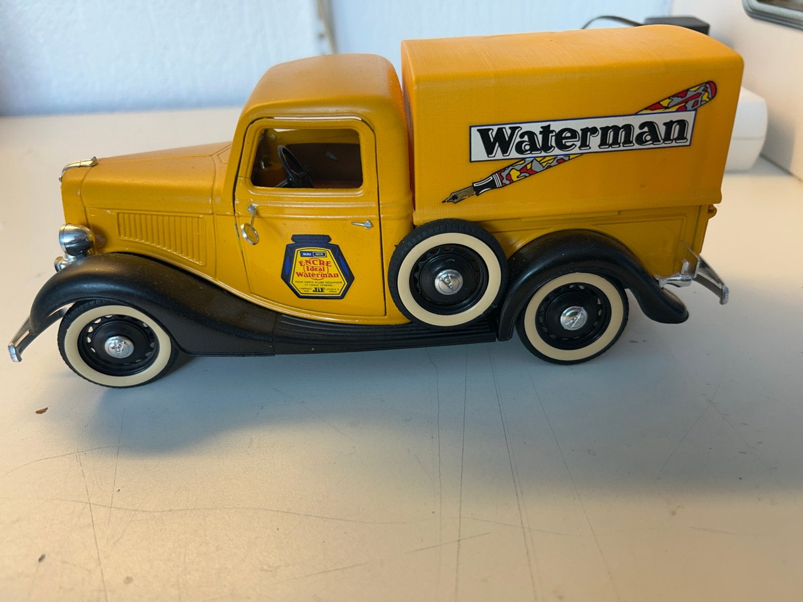 Solido Ford V8 Waterman Bestelwagen Modelauto, Ophalen of Verzenden, Zo goed als nieuw, Overige typen