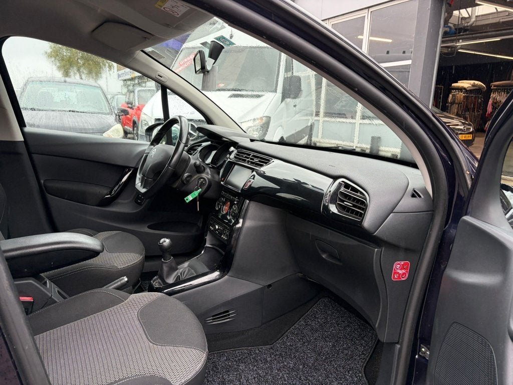 Foto 16 van Citroën C3 1.2 VTI 60KW/82PK 2014 ZO INGERUILD ZO WEG PRIJS