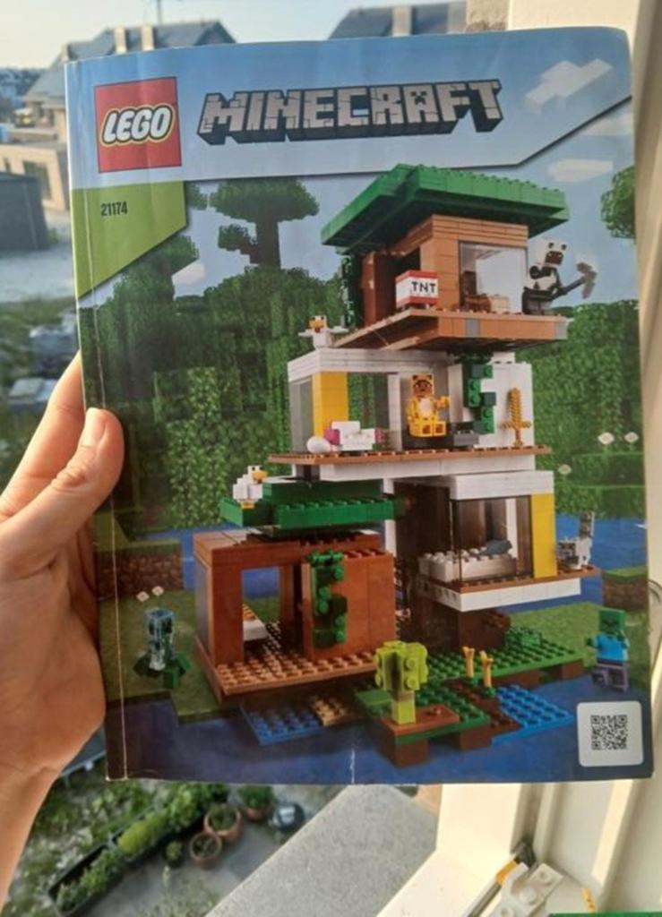 Lego Minecraft De Moderne Boomhut (21174), Ophalen of Verzenden, Gebruikt