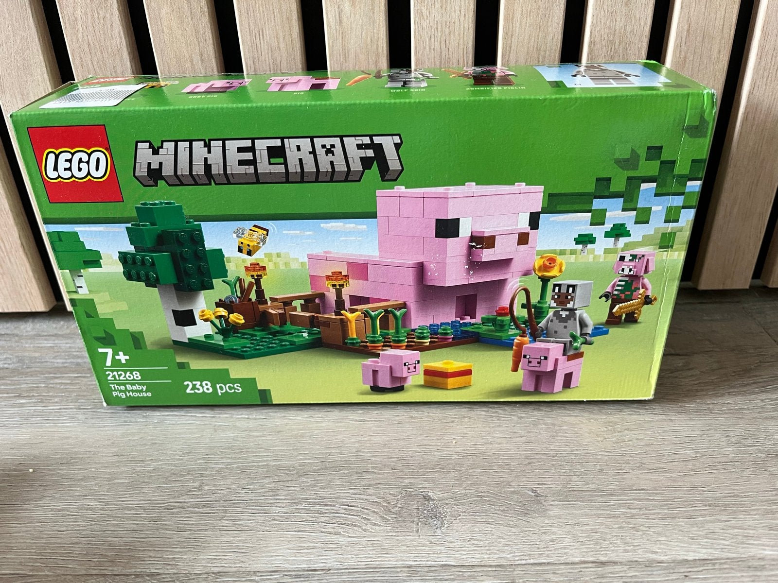 LEGO Minecraft Het Baby Varkenshuis (21268), Ophalen of Verzenden, Zo goed als nieuw