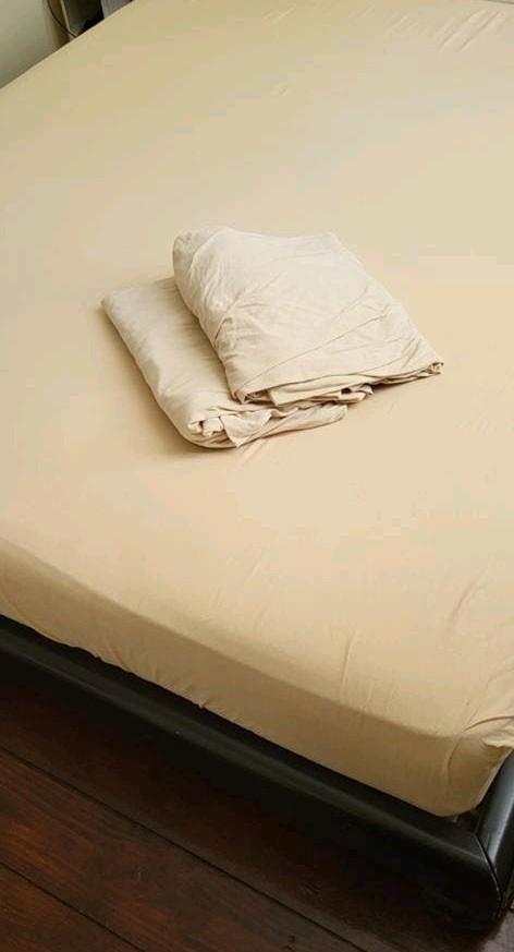 Essenza Hoeslaken jersey 180x200 cm kleur beige, Huis en Inrichting, Slaapkamer | Beddengoed, Ophalen of Verzenden, Gebruikt, Tweepersoons