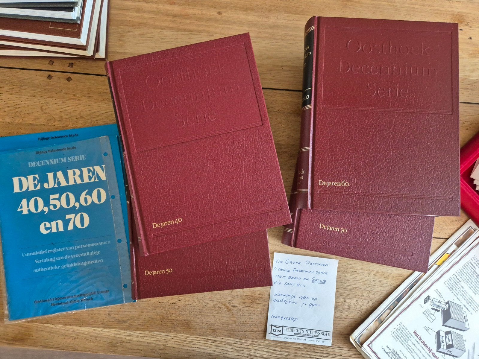 Oosthoek decennium sonoboeken jaren 40,50,60,70 met Sonobox, Ophalen, Complete serie, Nieuw, Oosthoek