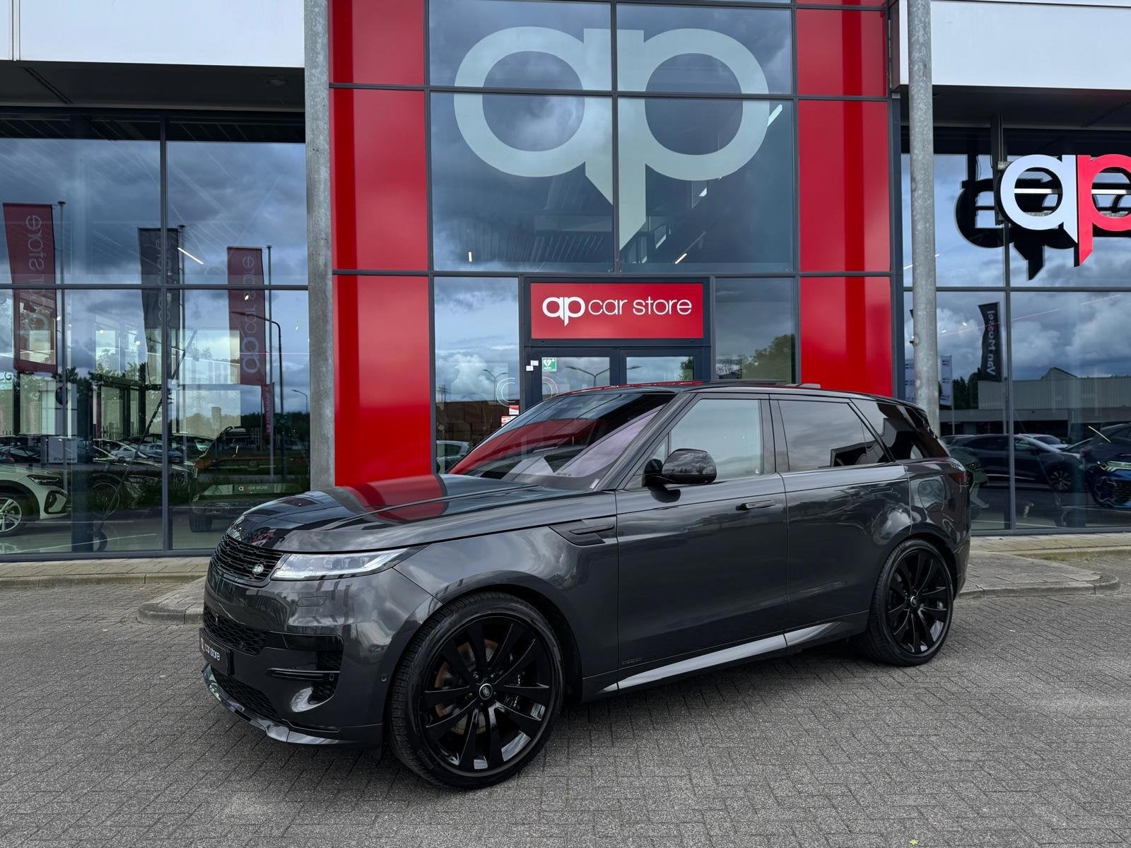 Land Rover Range Rover Sport 3.0 P510e First Edition, Automaat, Dealer onderhouden, Gebruikt, 3000 kg