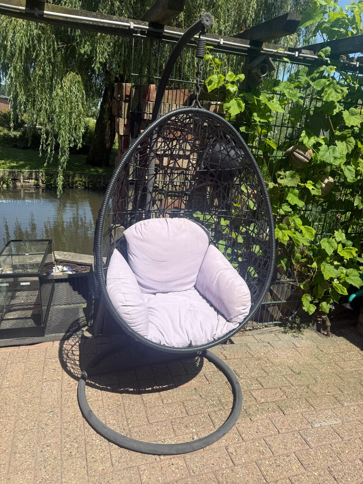 Nette eistoel met stevig kussen, Tuin en Terras, Ophalen, Gebruikt, Metaal