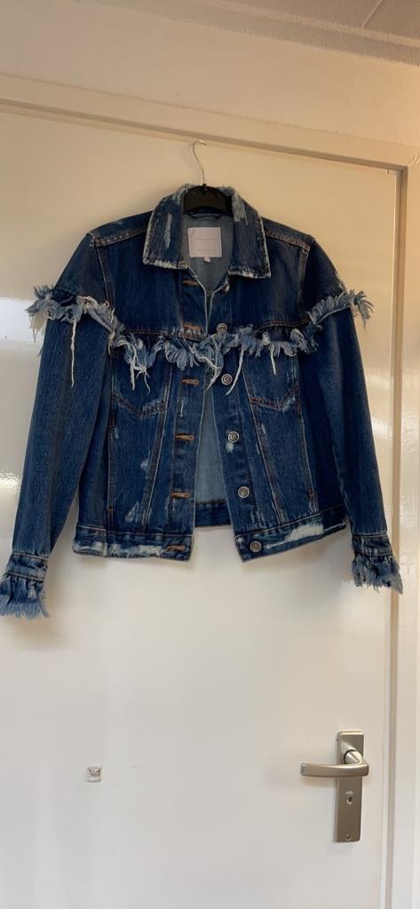 ZGAN jas maat XS merk ZARA spijkerjas, Kinderen en Baby's, Kinderkleding | Maat 170, Meisje, ZARA, Ophalen of Verzenden, Zo goed als nieuw