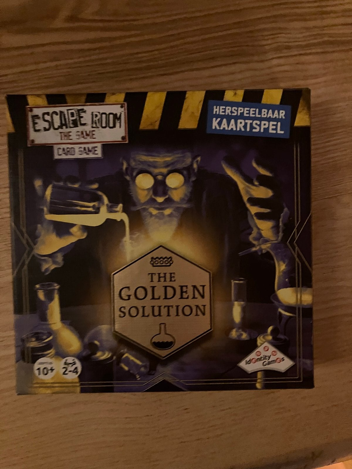 Escape Room The Game Card Game: The Golden Solution, Hobby en Vrije tijd, Een of twee spelers, Ophalen of Verzenden, Zo goed als nieuw