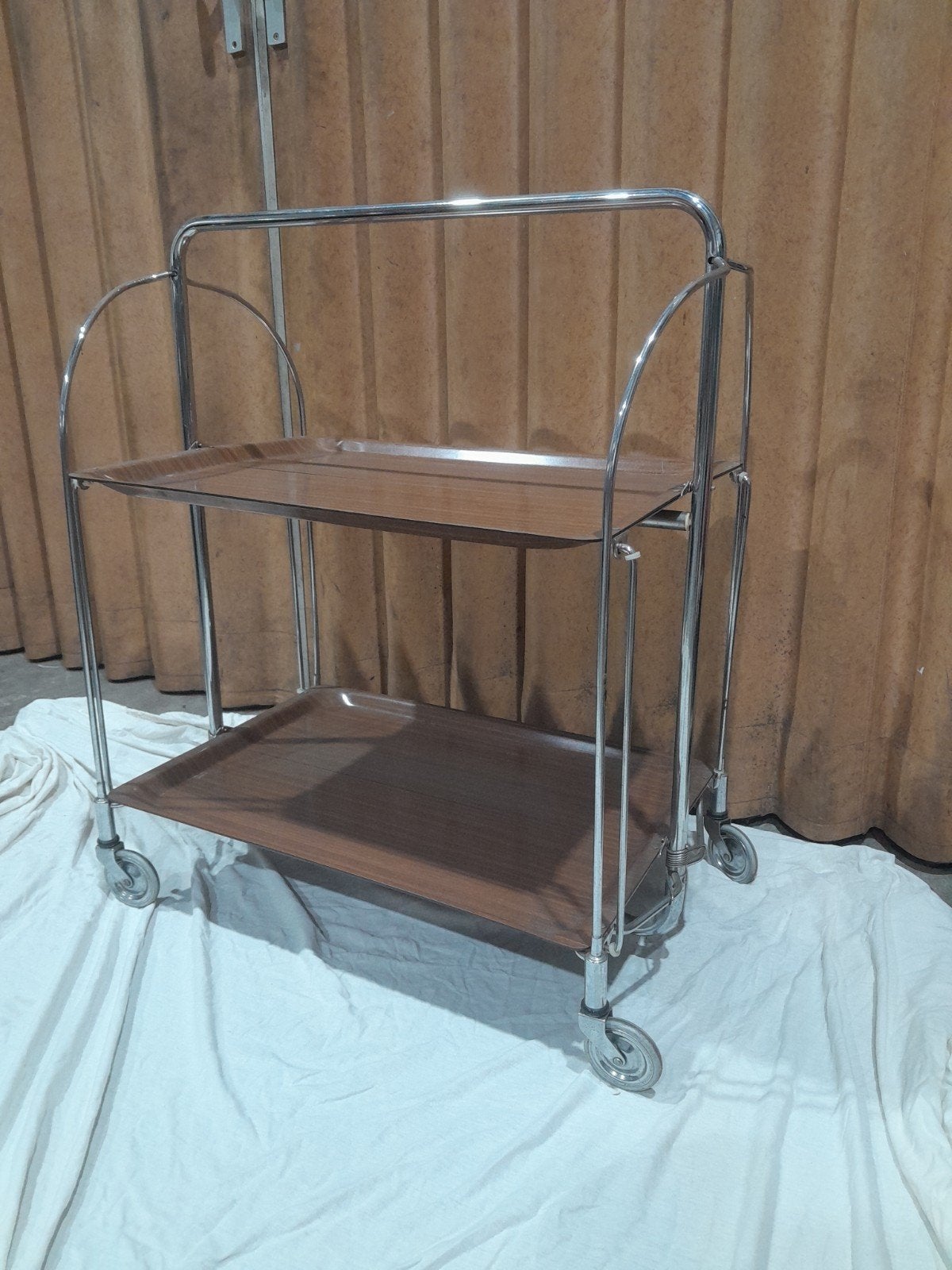 super leuk vintage bijzettafel, Huis en Inrichting, Ophalen, Rechthoekig, 60 cm of meer