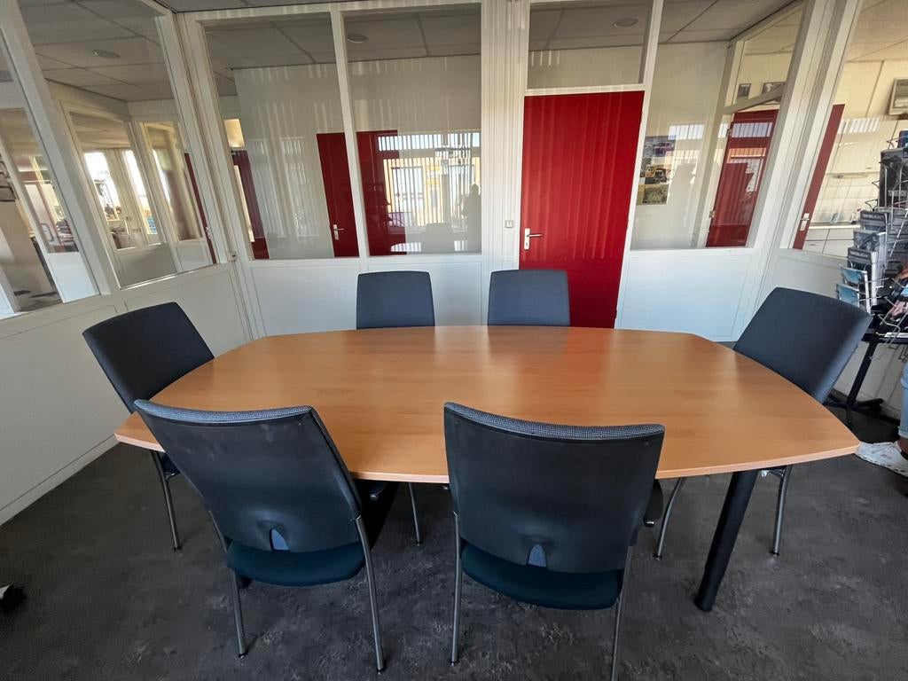 Kantoormeubelen, Ophalen, Zo goed als nieuw