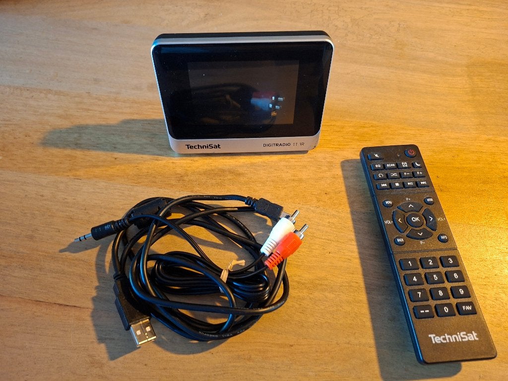 Technisat Digitradio 11 IR internetradio  / DAB+ / FM, Ophalen of Verzenden, Zo goed als nieuw, Radio