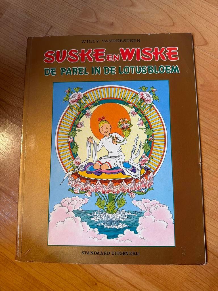 Suske en Wiske - De Parel in de Lotusbloem, Boeken, Stripboeken, Eén stripboek, Ophalen, Zo goed als nieuw