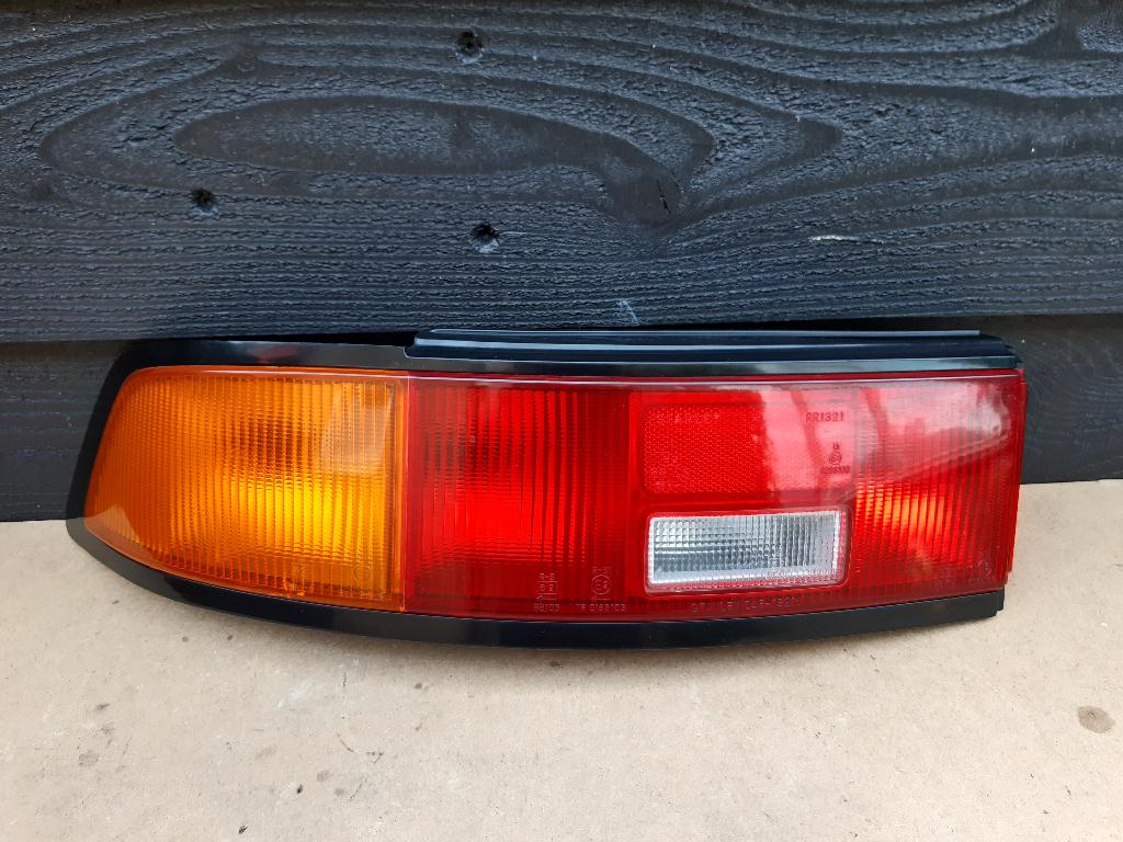 ACHTERLICHT - LINKS - Z.g.a.n. - MAZDA 323F - Model: BG14, Verzenden, Nieuw, Mazda