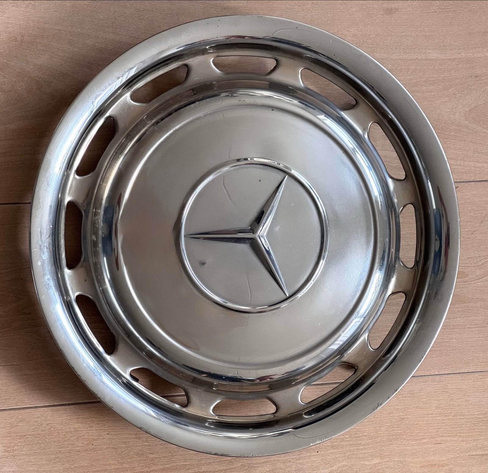 Drie mooie oldtimer Mercedes-Benz wieldoppen, Ophalen of Verzenden, Gebruikt