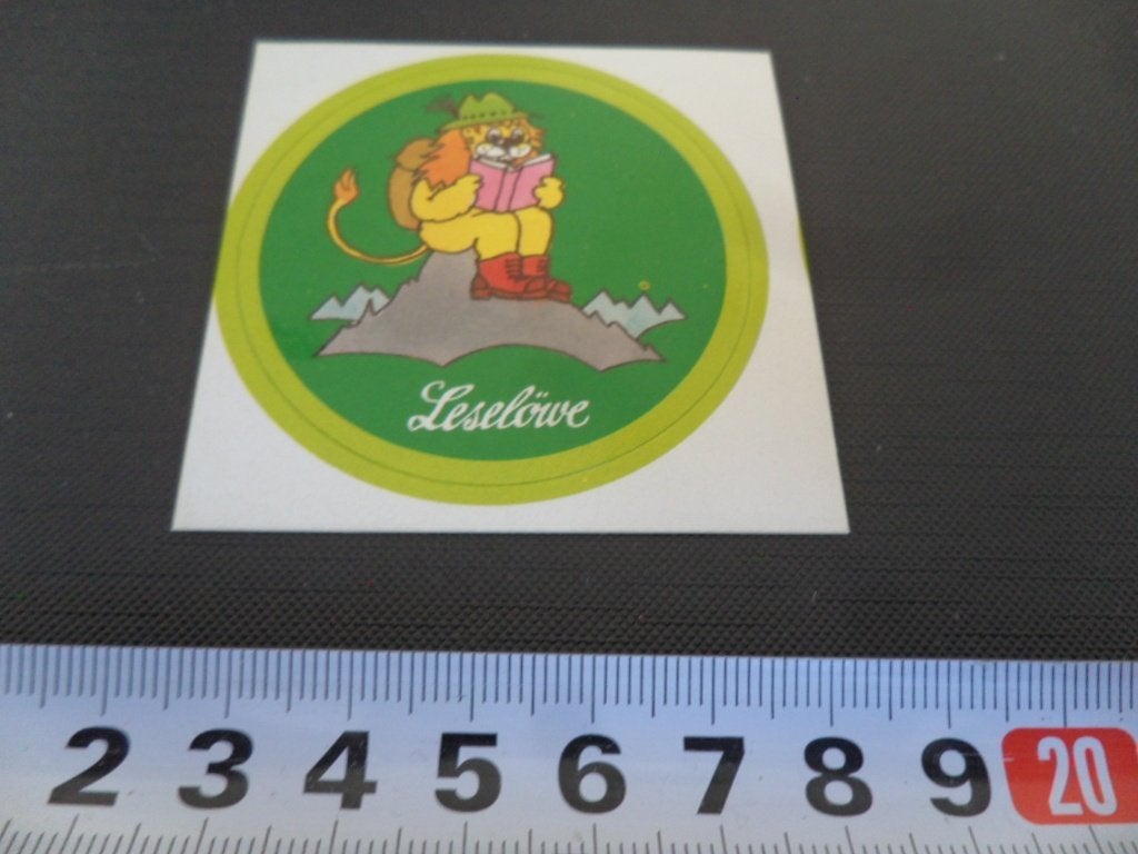 sticker Leselöwe, Ophalen, Zo goed als nieuw