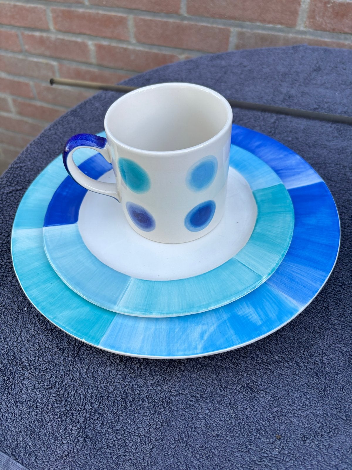 Croff Servies Set - Borden en Mok in Blauwtinten, Overige merken, Keramiek, Nieuw, Ophalen of Verzenden