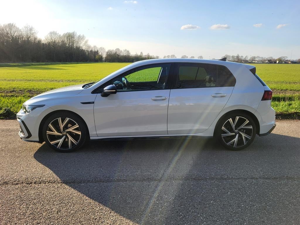Volkswagen Golf 1.5 TSI 150pk 3X R-line! Harman keyless, Auto's, Voorwielaandrijving, 1498 cc, 4 cilinders, Wit