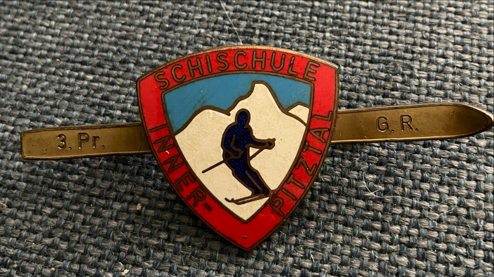 Tirol Vintage Schischule Inner Pitztal Speldje - Ski Pin, Ophalen of Verzenden, Gebruikt, Sport, Speldje of Pin