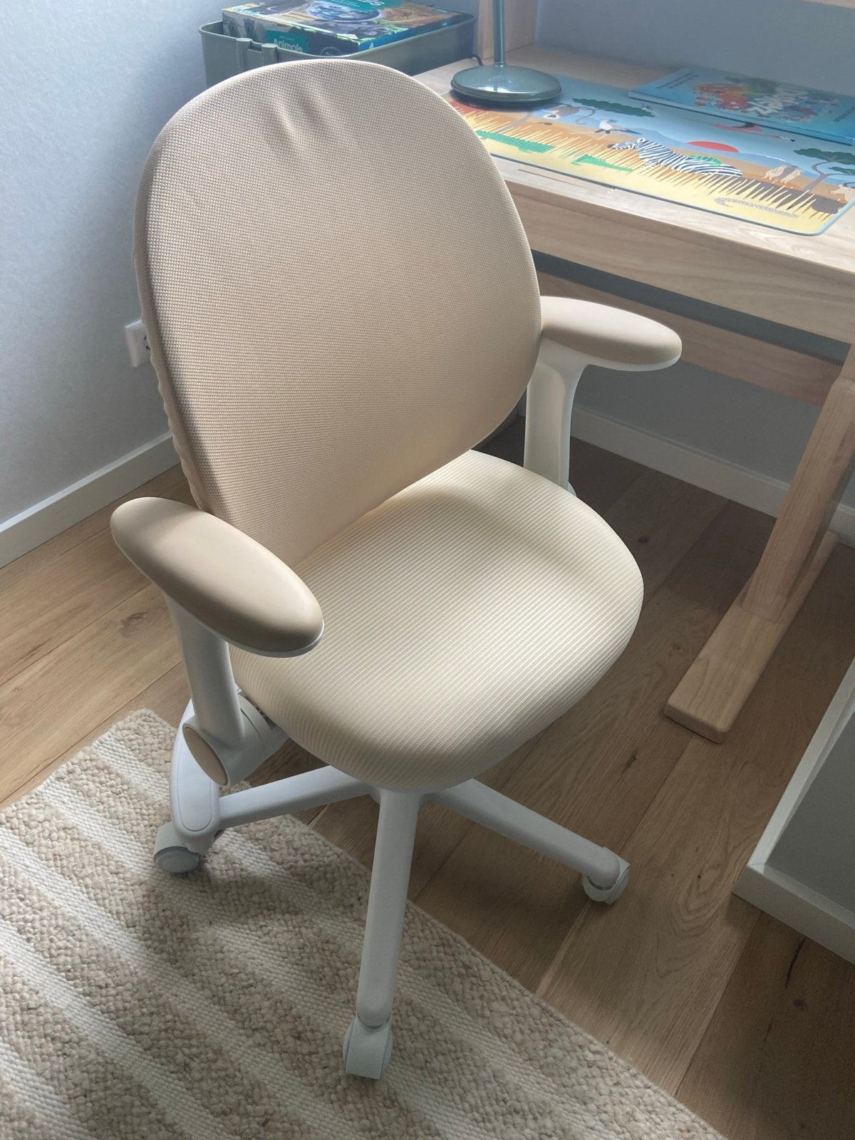 Mark Adler Junior 3.6 Ergonomische Kinderbureaustoel Beige, Beige, Nieuw, Ophalen of Verzenden, Bureaustoel