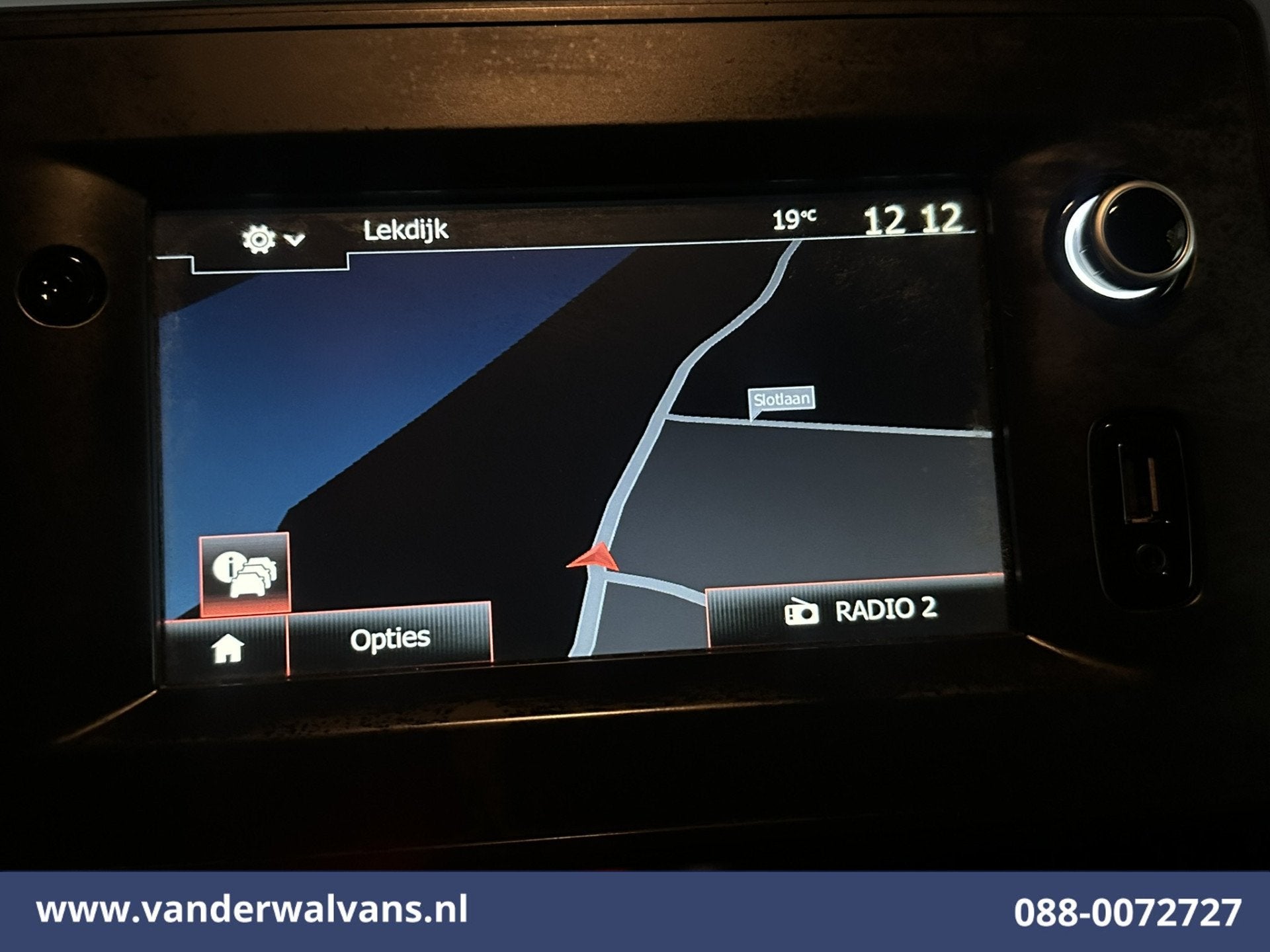 Renault Master 2.3 dCi 180pk L2H2 Euro6 Airco | Camera | Nav, Auto's, Voorwielaandrijving, Gebruikt, Euro 6, 4 cilinders