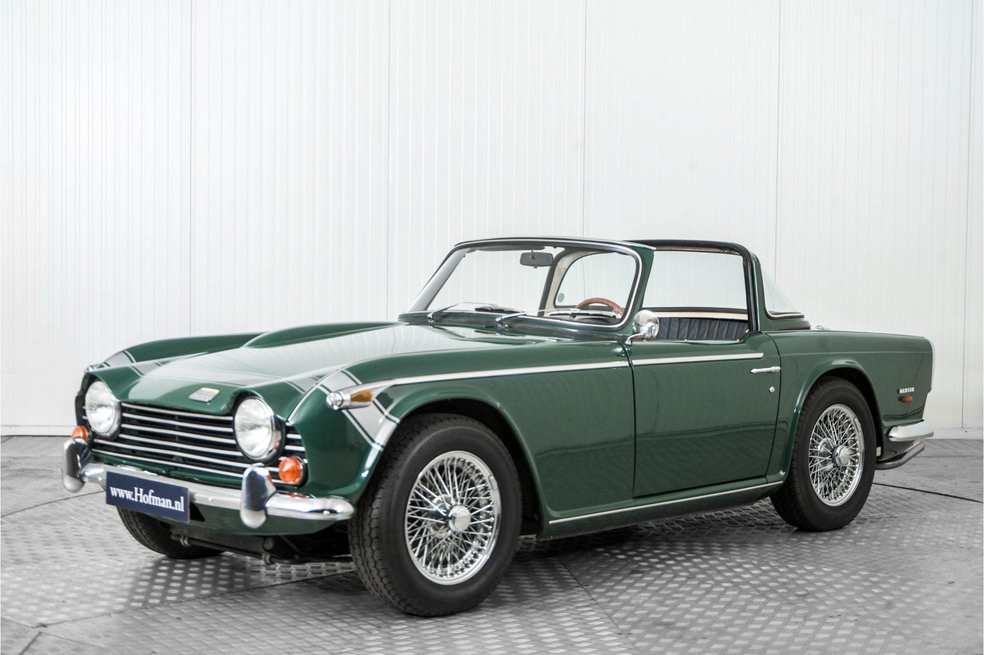 Triumph TR5 TR250 5 Speed, Surrey top (bj 1968), Auto's, Triumph, Gebruikt, Overige modellen, Cabriolet, Bedrijf