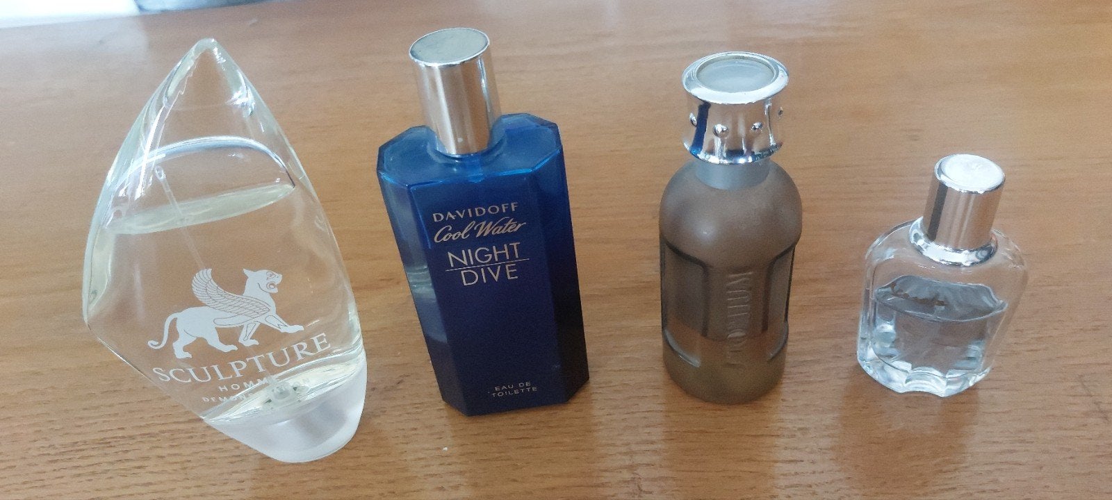 4 herenluchtjes. 2 stuks halfvol, 2 stuks bijna helemaal vol, Ophalen of Verzenden, Gebruikt