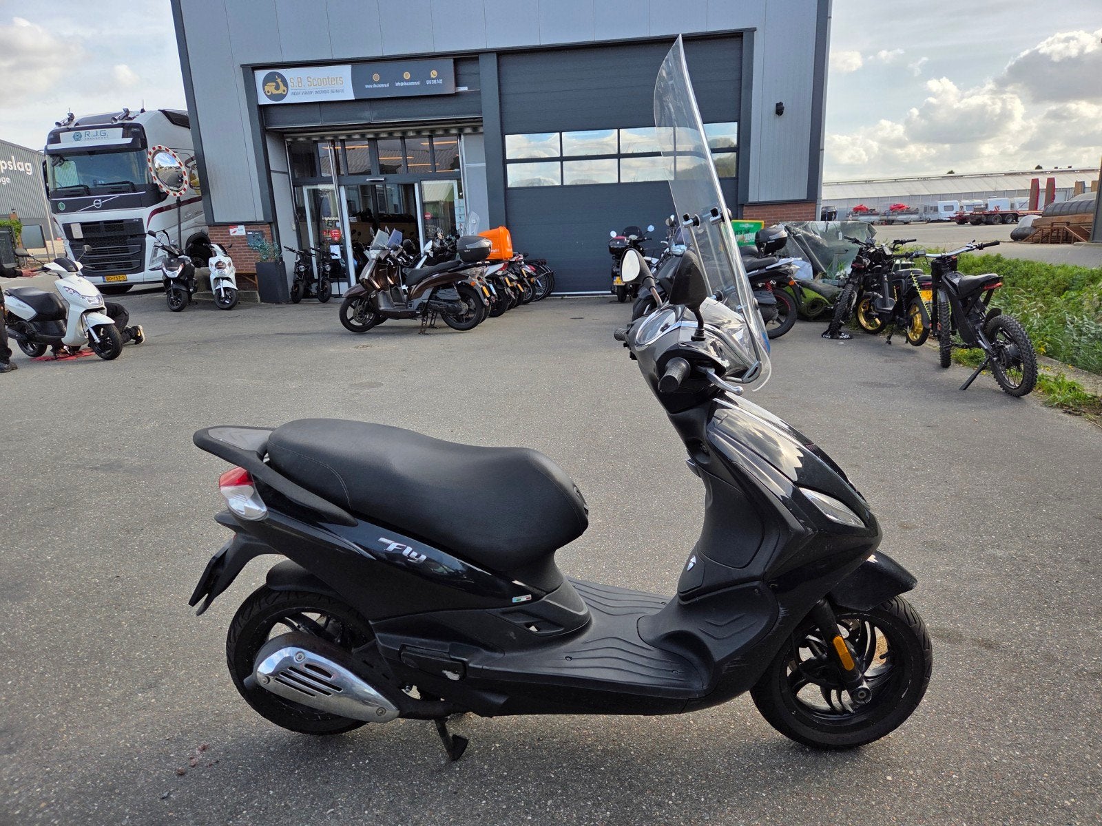 Piaggio Fly 4T bromscooter 2015 voor onderdelen of opknap., Ophalen, Gebruikt, Maximaal 45 km/u, 49 cc