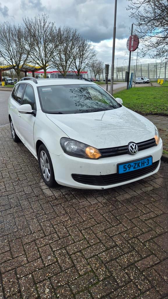 Volkswagen Golf 1.6 TDI 77KW Variant DSG 2013 Wit, Auto's, Zwart, 4 cilinders, Origineel Nederlands, Stationwagon