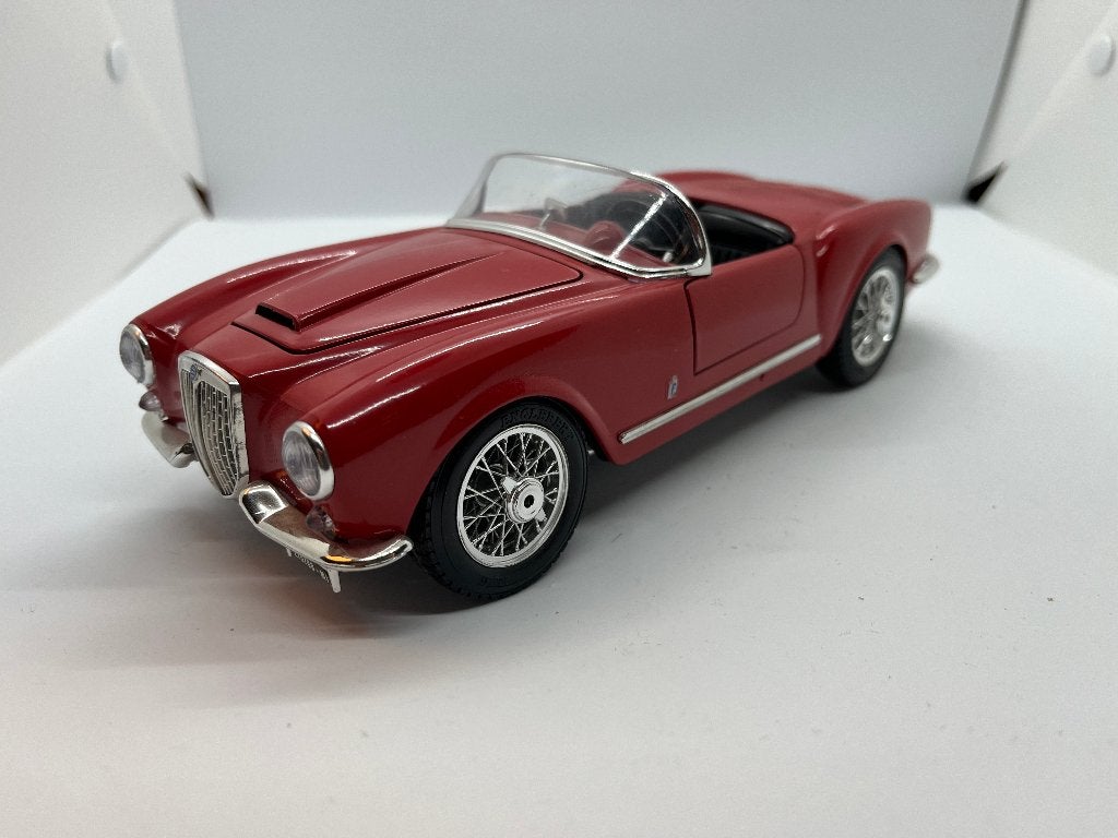 Bburago Lancia Aurelia B24 Spider 1955 1/18, Ophalen of Verzenden, Zo goed als nieuw, Auto, Bburago