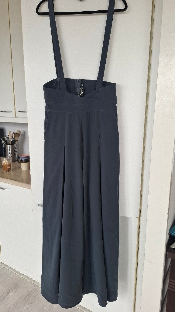 Voodoo Vixen grijze wijde broek (maat 40/42), Kleding | Dames, Maat 38/40 (M), Voodoo Vixen, Ophalen of Verzenden, Zo goed als nieuw
