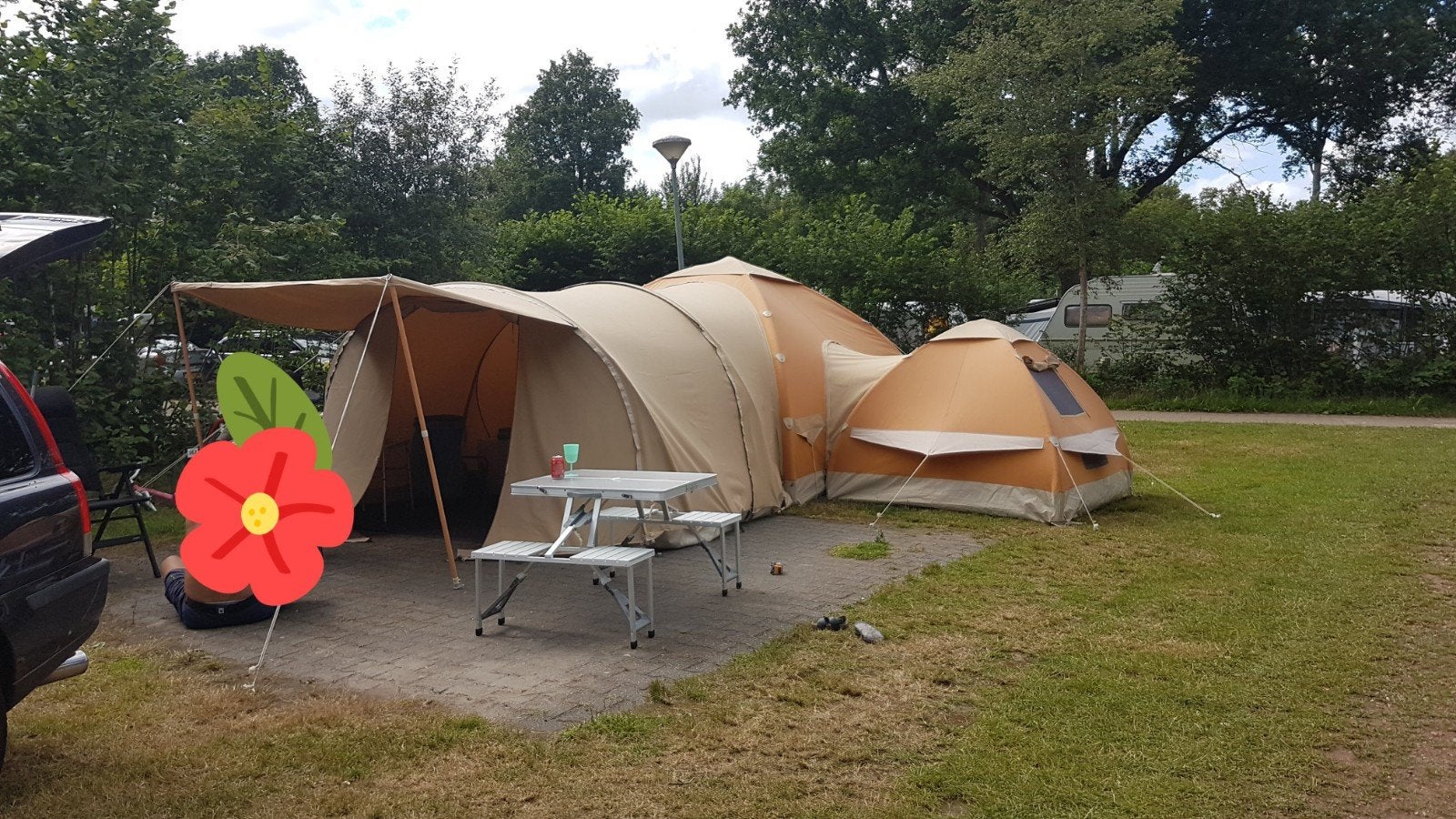 Grote Karsten familietent met luifel en slaapcabines, Ophalen, Gebruikt