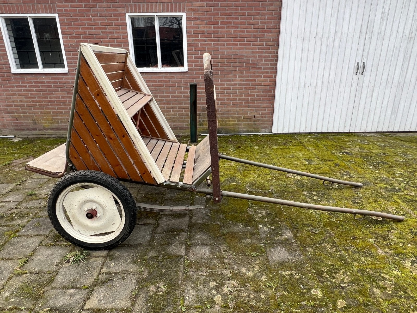 Sulky of paardenkar, Ophalen