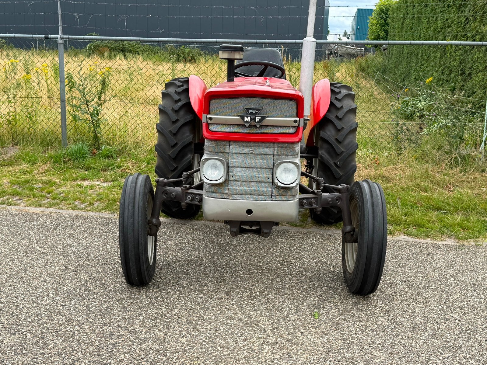 Mf 135 met kenteken, Ophalen