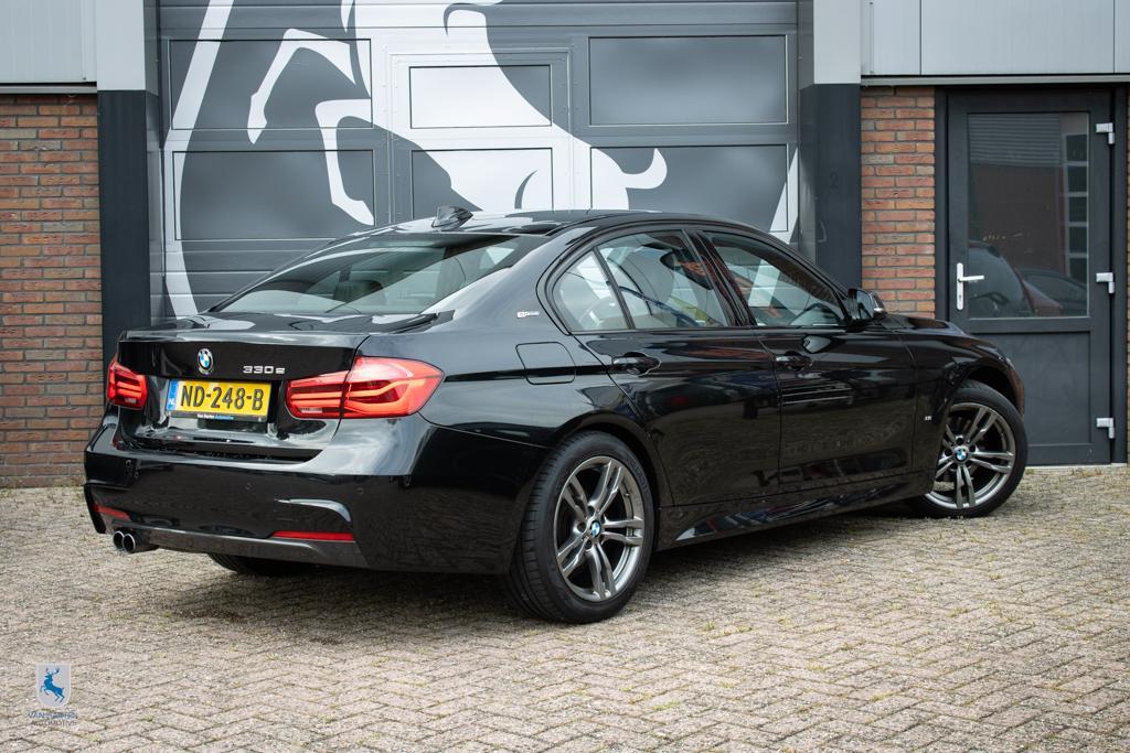 BMW 3-serie 330e Centennial High Executive M sport / Head-up, Auto's, BMW, Automaat, Achterwielaandrijving, Gebruikt, Euro 6