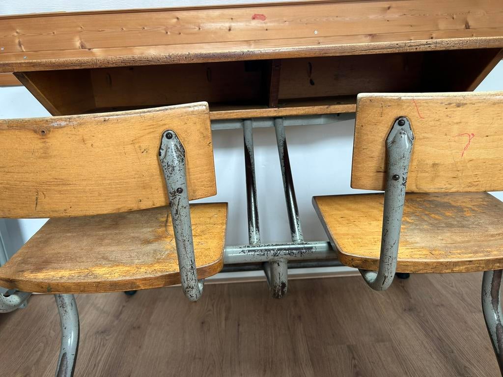 Schoolbankje lessenaar bureautje vintage, Ophalen, Gebruikt, Overige typen, Minder dan 100 cm