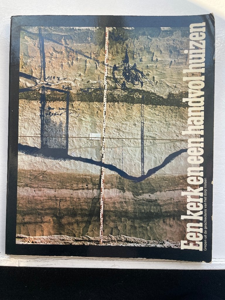 Een kerk en een handvol huizen (Velsen), Ophalen of Verzenden, Zie beschrijving, 20e eeuw of later, Gelezen