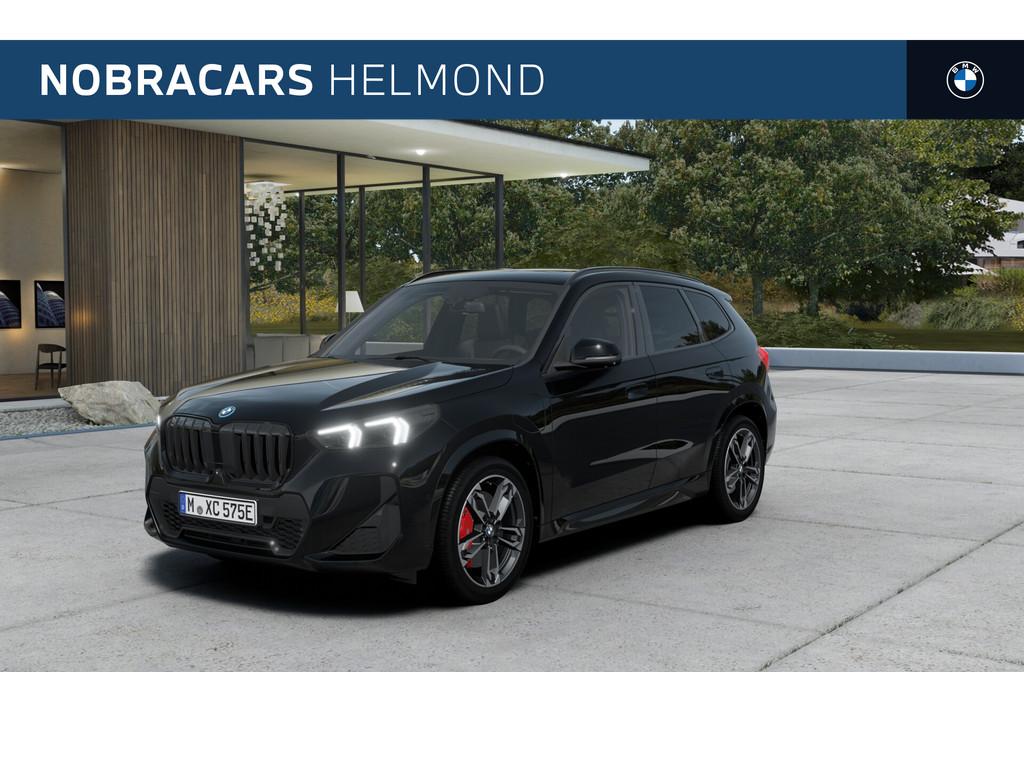BMW X1 xDrive25e M Sport Automaat / Panoramadak / Sportstoel, Zwart, Zwart, Leder, Bedrijf