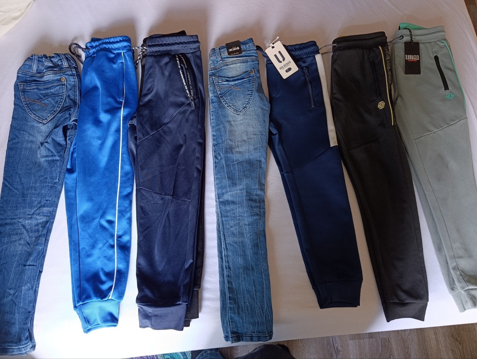 9 broeken maat 134, nieuw en zo goed als nieuw, Kinderen en Baby's, Kinderkleding | Maat 134, Ophalen of Verzenden, Nieuw, Jongen