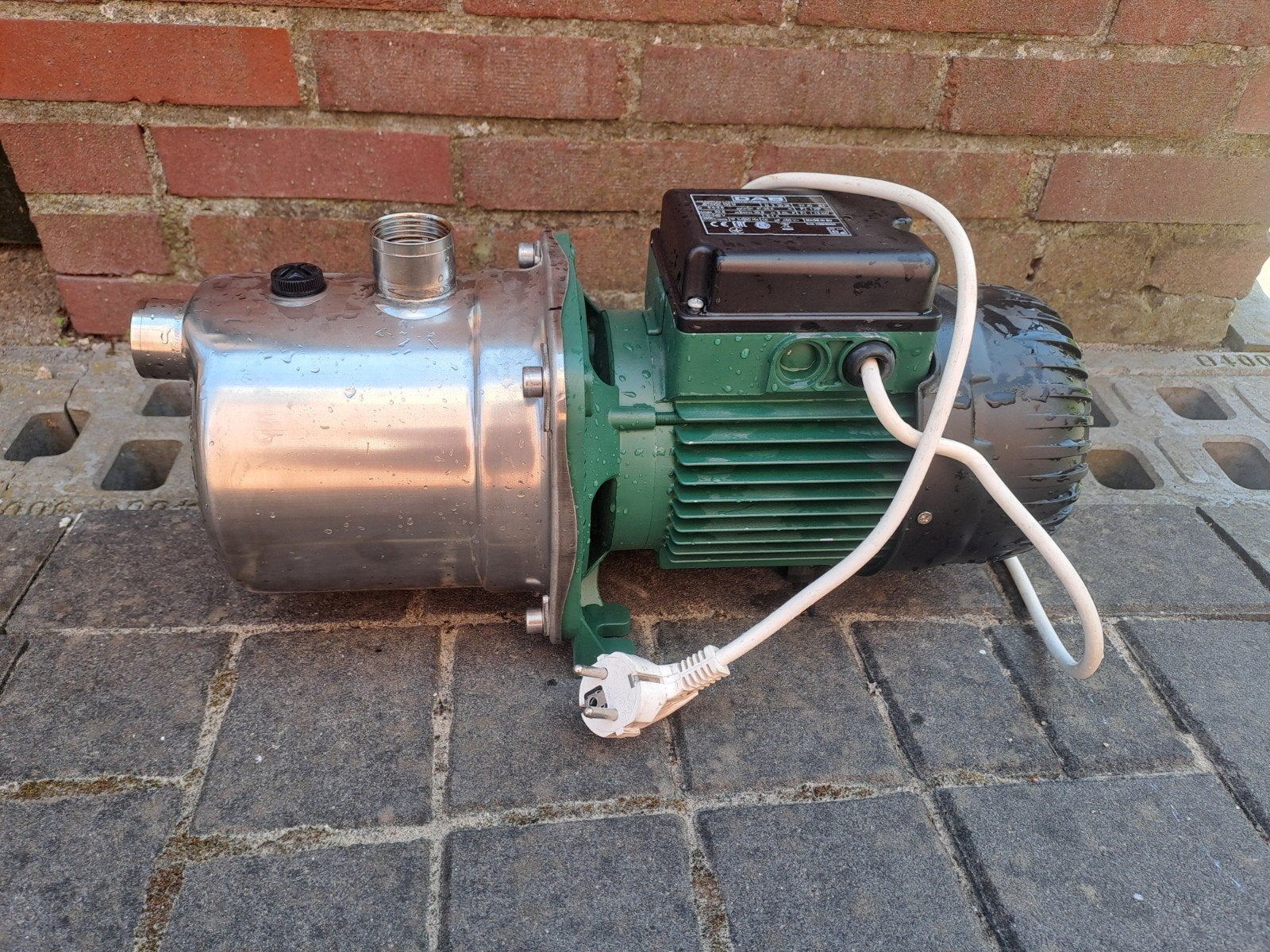 DAB Jetinox 102 M Pomp - Nieuwstaat, Tuin en Terras, Waterpompen, Ophalen, Zo goed als nieuw, Dompelpomp