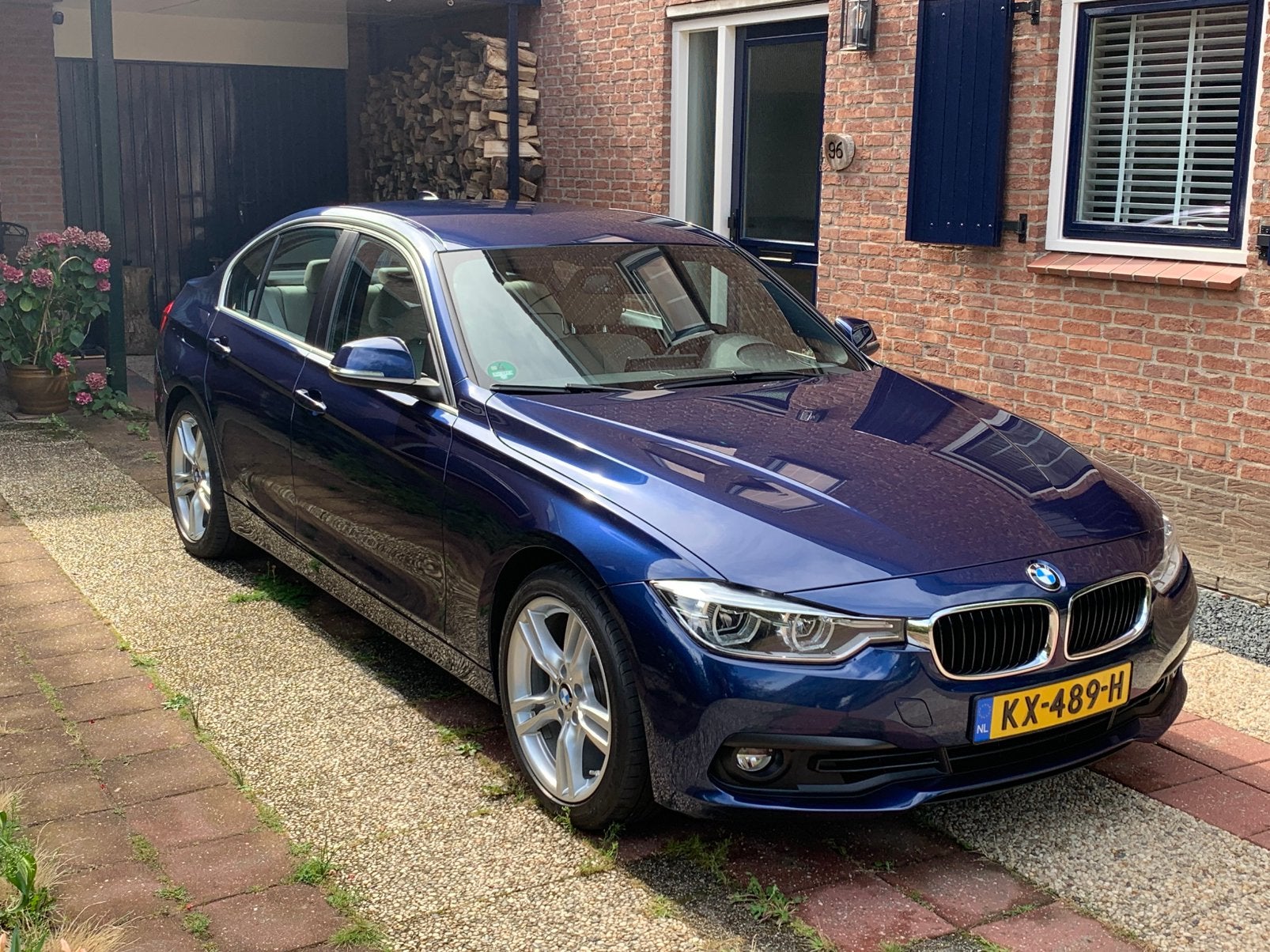 BMW 3-serie 330e 252pk van 1ste eigenaar Mediteranian blue, Auto's, BMW, Automaat, 1998 cc, Achterwielaandrijving, 4 cilinders