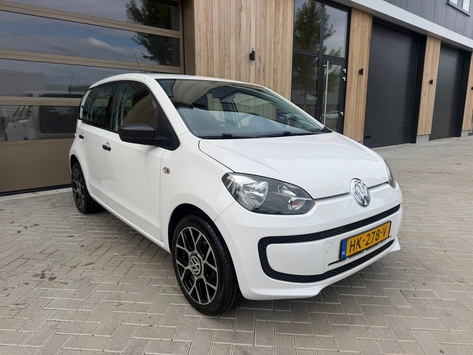 Volkswagen Up! 1.0 take up! BlueMotion 5DRS|Airco|Navi|CNG|N, Auto's, Volkswagen, Voorwielaandrijving, Dealer onderhouden, Stof