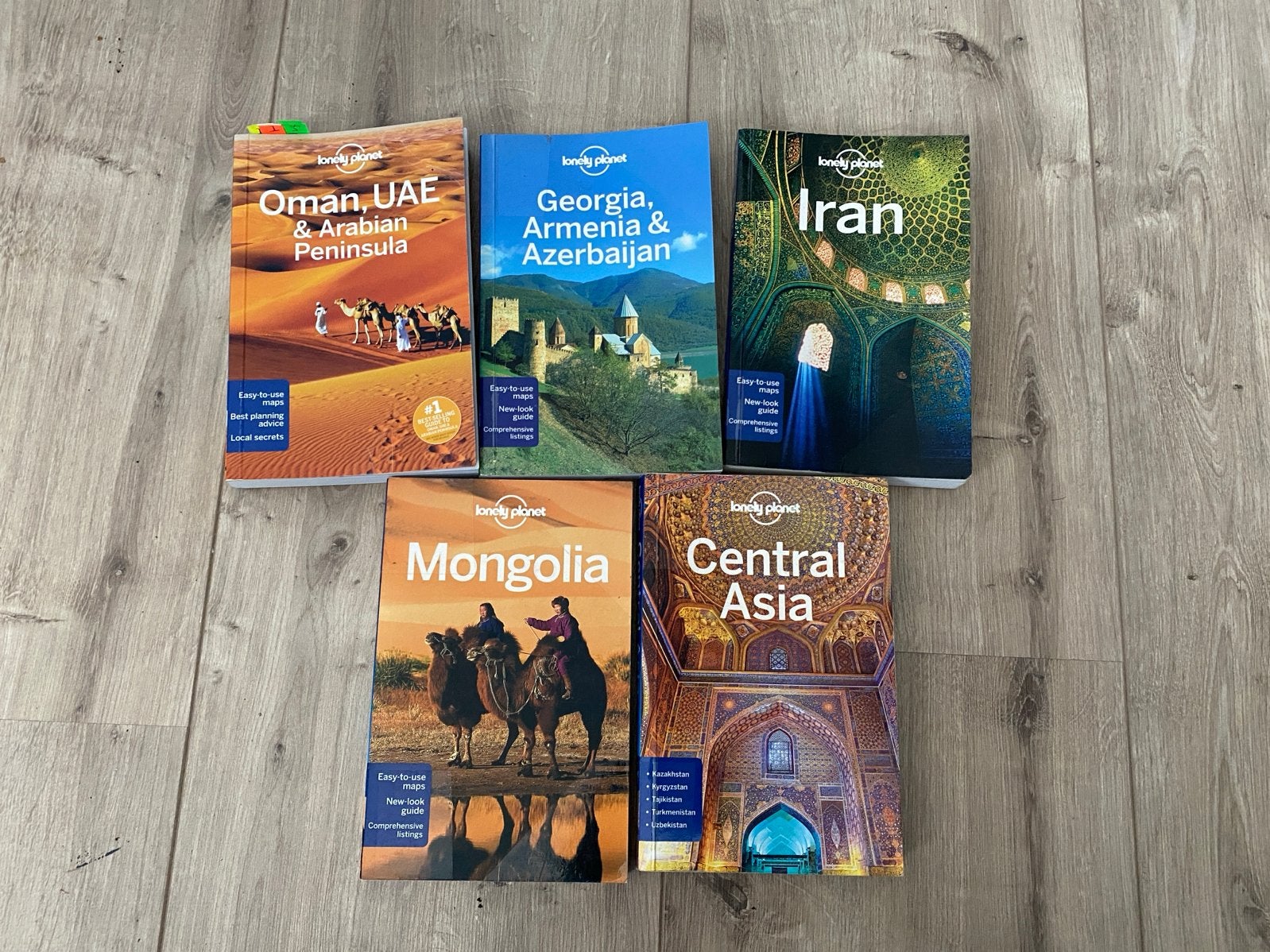 Lonely Planet Reisgidsen: Mongolië, Iran, Centraal-Azië e.a., Lonely Planet, Ophalen of Verzenden, Zo goed als nieuw, Reisgids of -boek